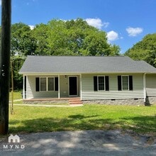 Building Photo - 827 Millon St