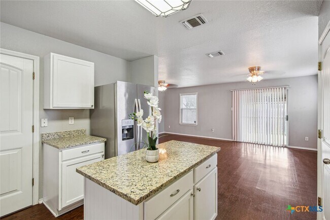 Building Photo - 7410 Copper Lake