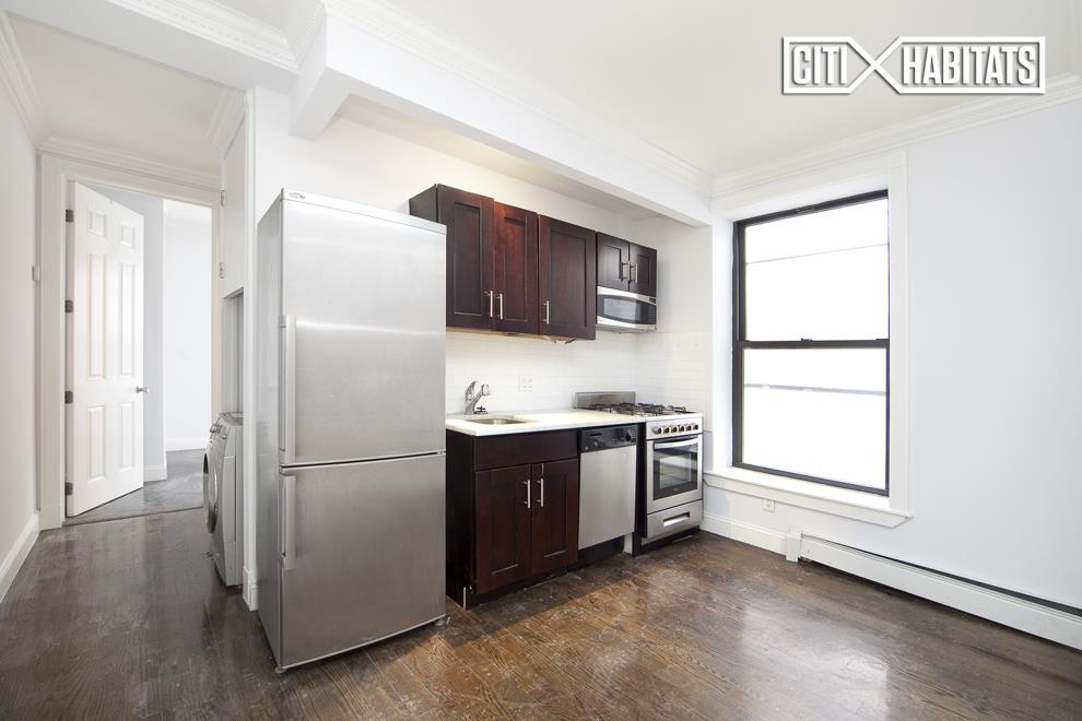 Primary Photo - 818 10th Ave