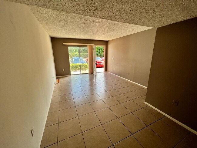Foto del edificio - 4113 S Semoran Blvd