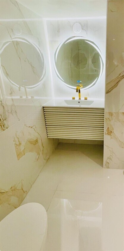 Foto del edificio - 3125 Oakland Shores Dr