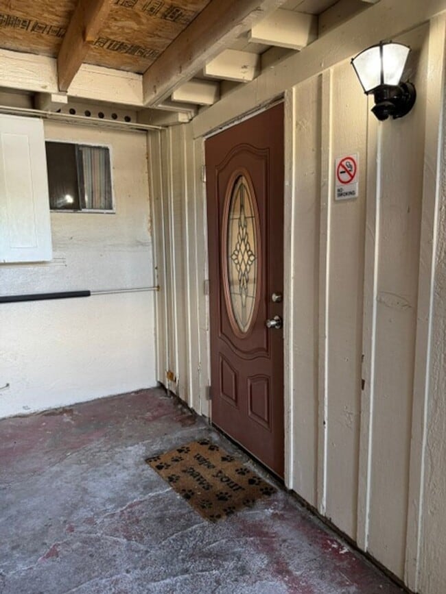 Building Photo - 1621 Sumatra St