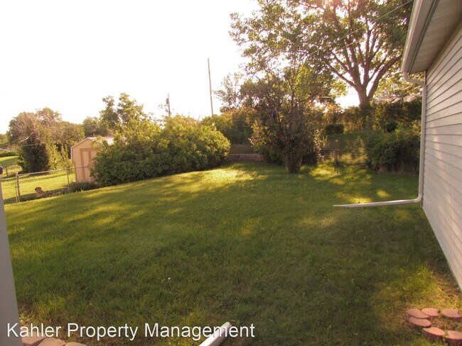 Foto del edificio - 3 br, 1 bath House - 3204 Oak Ave