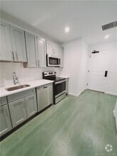 Building Photo - 36 Atlantic St