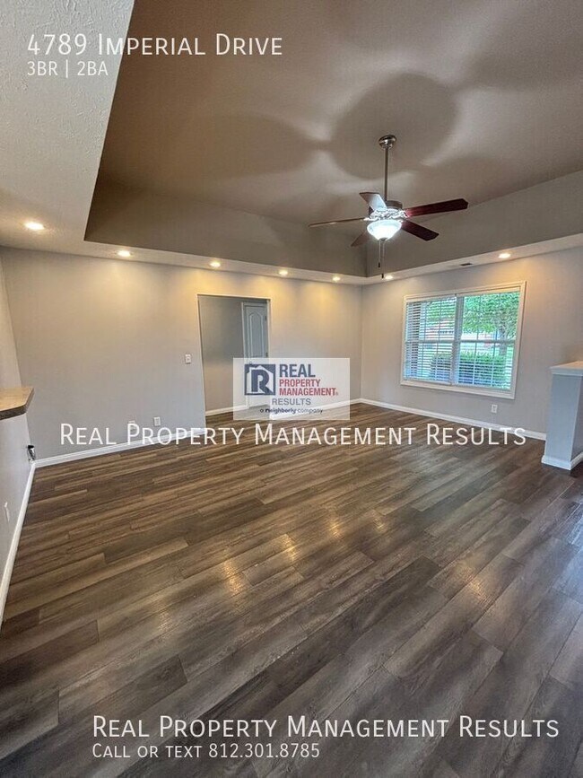 Foto del edificio - 4789 Imperial Dr