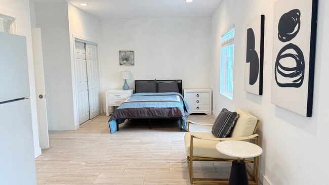 Photo - 15840 Annellen St Apartment