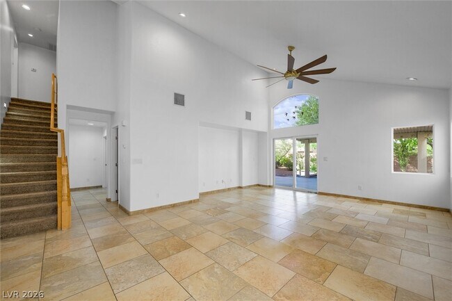 Building Photo - 7046 N Pink Flamingos Pl