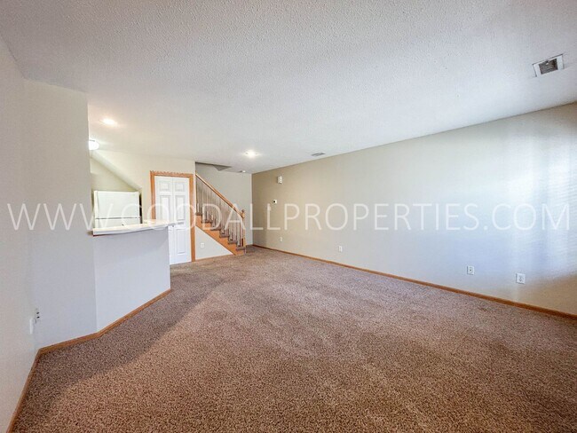 Foto del edificio - 2 Bedroom 1.5 Bathroom Townhome in West De...