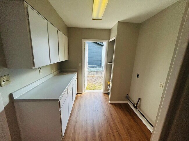 Foto del edificio - 7902 Rustic Forest Dr