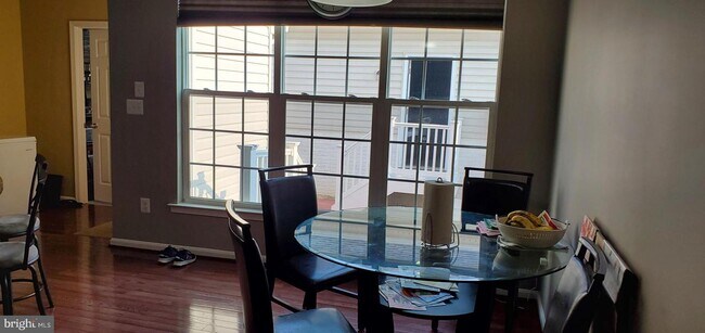Foto del edificio - 11834 Skylark Rd
