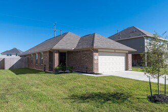 Building Photo - 841 Canton Grass Ln