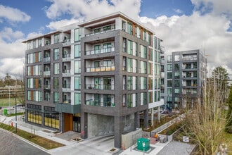 Building Photo - Alden