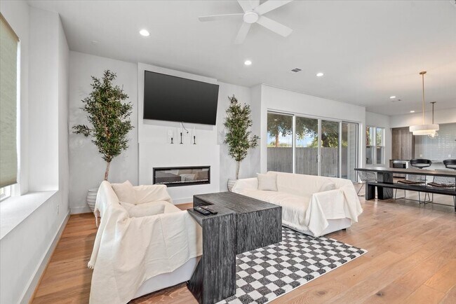 Foto del edificio - 5203 Texas St