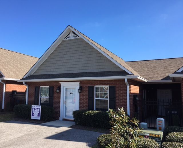 Foto principal - 960 Magnolia Ct