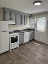 Building Photo - 57 Mercury Ct