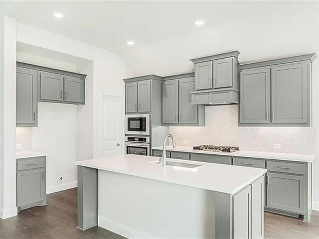 Foto del edificio - 1010 Ridgehurst Rd