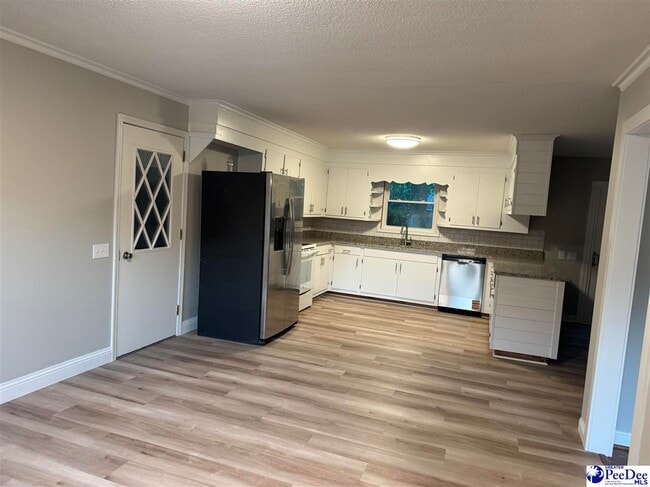 Building Photo - 2917 Glencove Dr