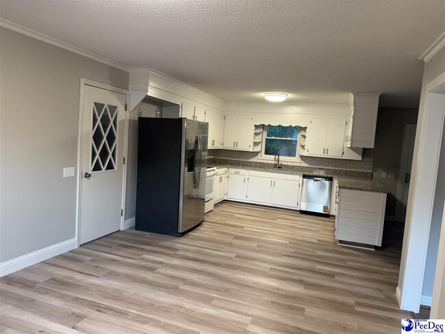Foto del edificio - 2917 Glencove Dr