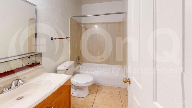 Foto del edificio - 1297 E 25th St