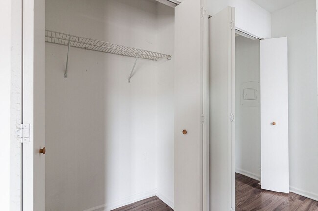 Foto del edificio - Spacious Studio in Edgewater