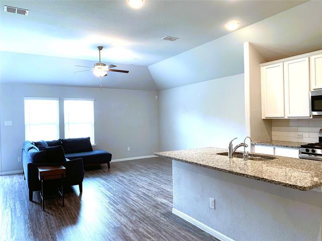 Building Photo - 6011 Priory Dr