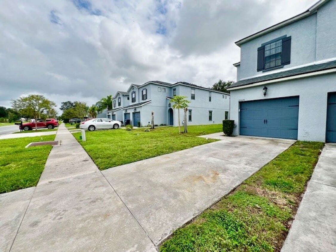 Move IN NOW! Amazing views- Corner 2 story... - Move IN SEPTEMBER! Beautiful views- Corner...