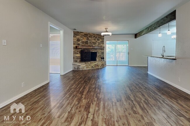 Foto del edificio - 612 S Rough Creek Ct