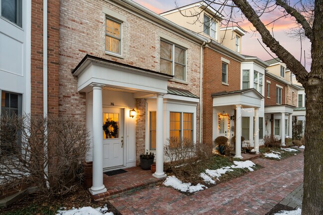 Foto del edificio - 36 Independence Way