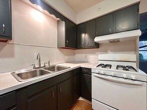 Building Photo - 3189-3191 Wallace Ave SW