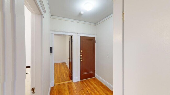 Building Photo - 1 bedroom in Boston MA 02135