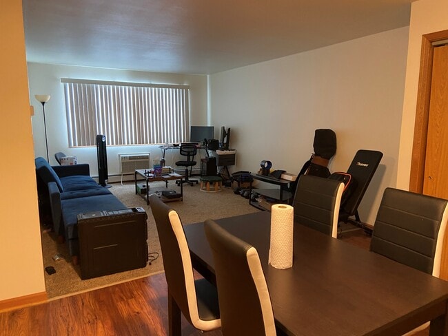 A105 - Mapleview Apartments