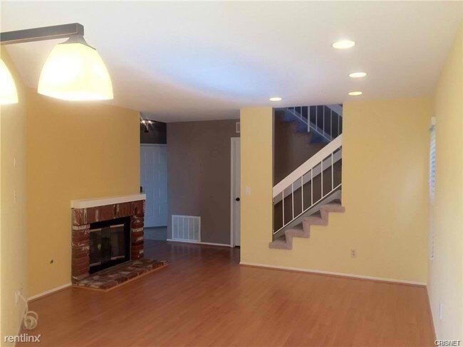 Foto del edificio - 3912 Lost Springs Dr