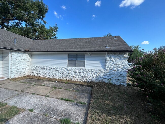 Foto del edificio - Exquisite 4-Bedroom Home for Rent in Tulsa...