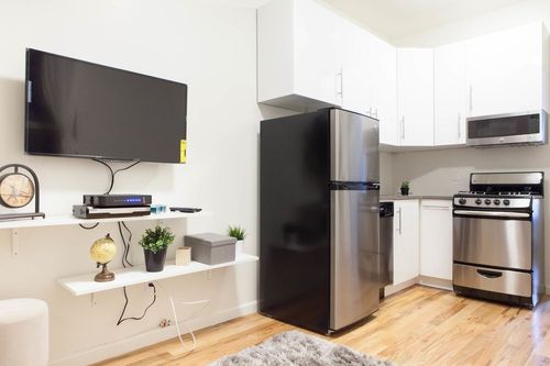 Primary Photo - 224 E 59th St