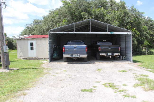 Foto del edificio - 4150 Spiker Ln