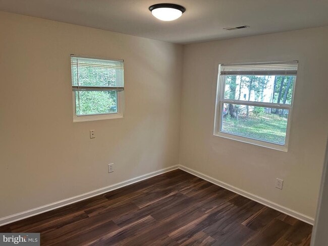 Building Photo - 12102 Wilderness Park Dr
