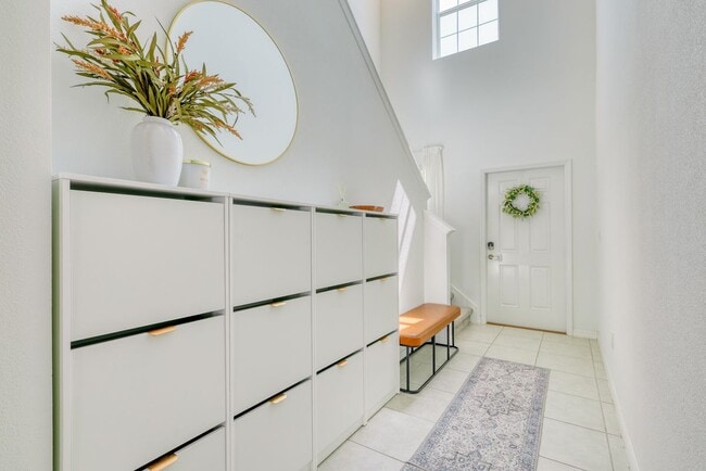 Building Photo - 111 Rain Lily Ave