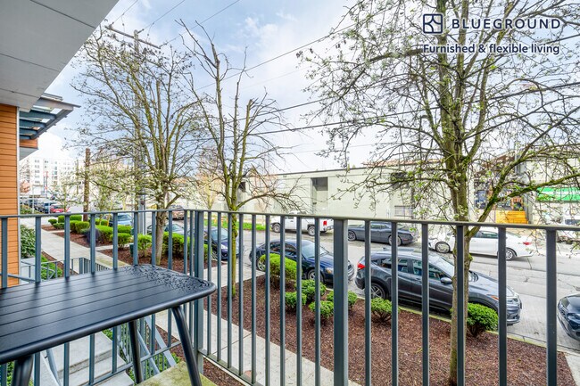 Foto del edificio - 5555 14th Ave NW