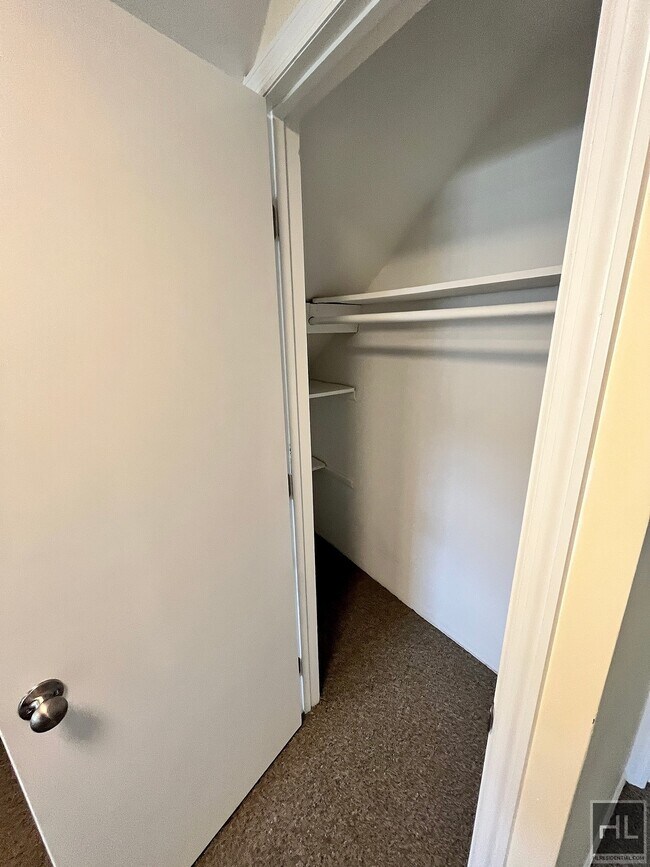 Building Photo - 2810 Crompond Rd, Yorktown Heights, NY 105...