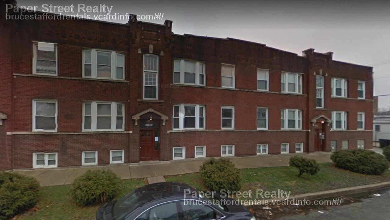 Primary Photo - Rent ready nicely rehabbed Humboldt Park unit