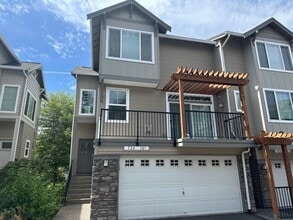 Building Photo - 724 NW 118th Ave