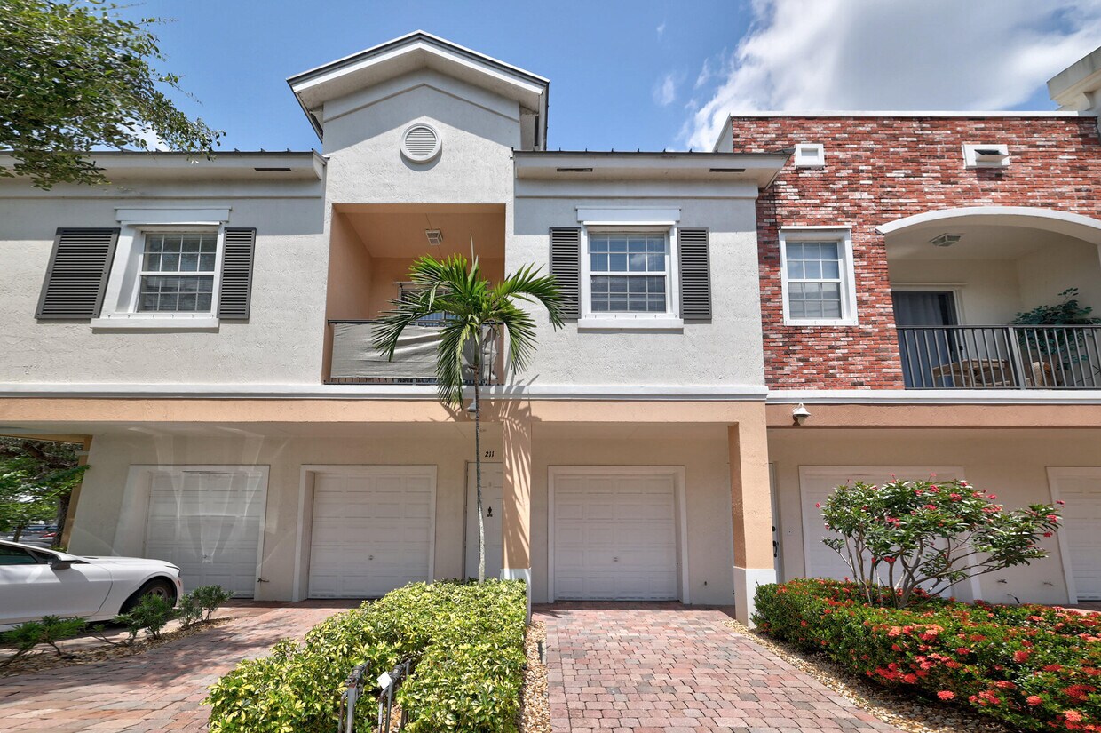 10560 SW Stephanie Way Unit 1211, Port Saint Lucie, FL 34987 Condo