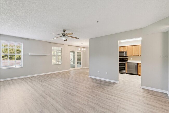Building Photo - 930 Loch Carron Dr