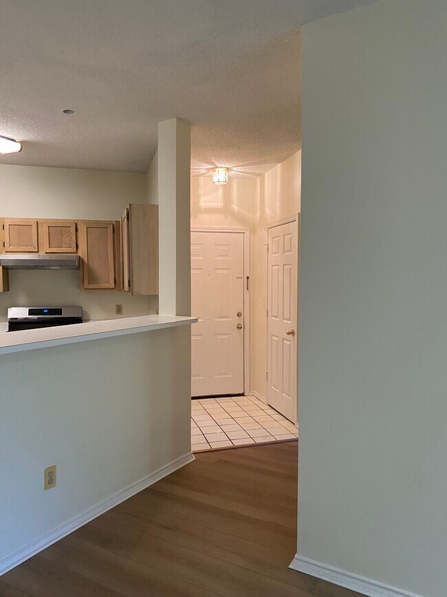 4405 Fair Stone Dr Unit 203, Fairfax, VA 22033 Condo for Rent in Fairfax, VA
