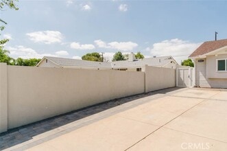 Building Photo - 10405 Ruffner Ave