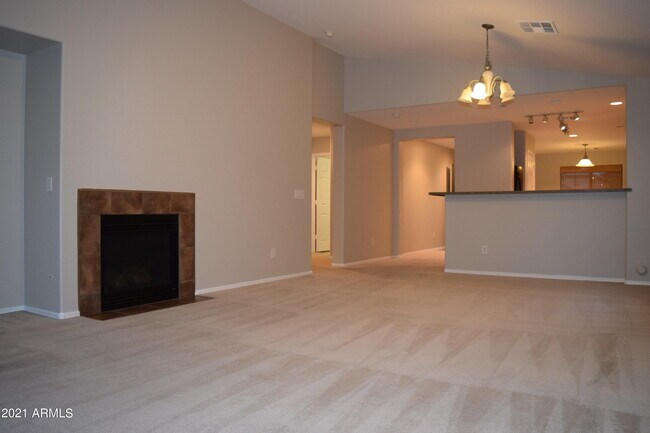 Building Photo - 1389 W Belmont Red Trail