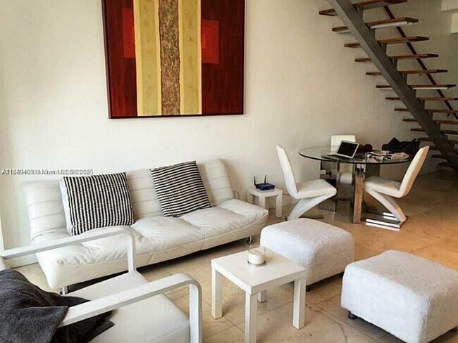 Foto del edificio - 690 SW 1st Ct