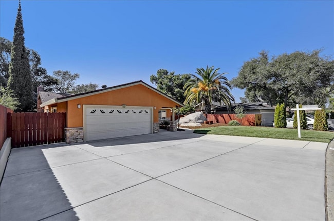 Building Photo - 7190 Iris Pl