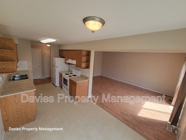 Building Photo - 7115-7180 80 Ave NW