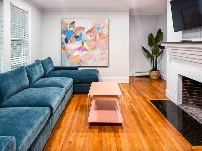 Building Photo - 65 Saint James Cir